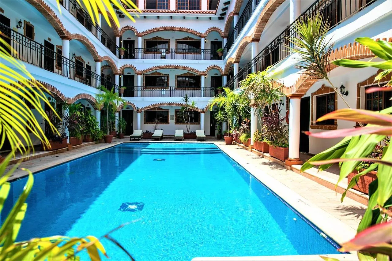 Hotel Colonial Playa Del Carmen