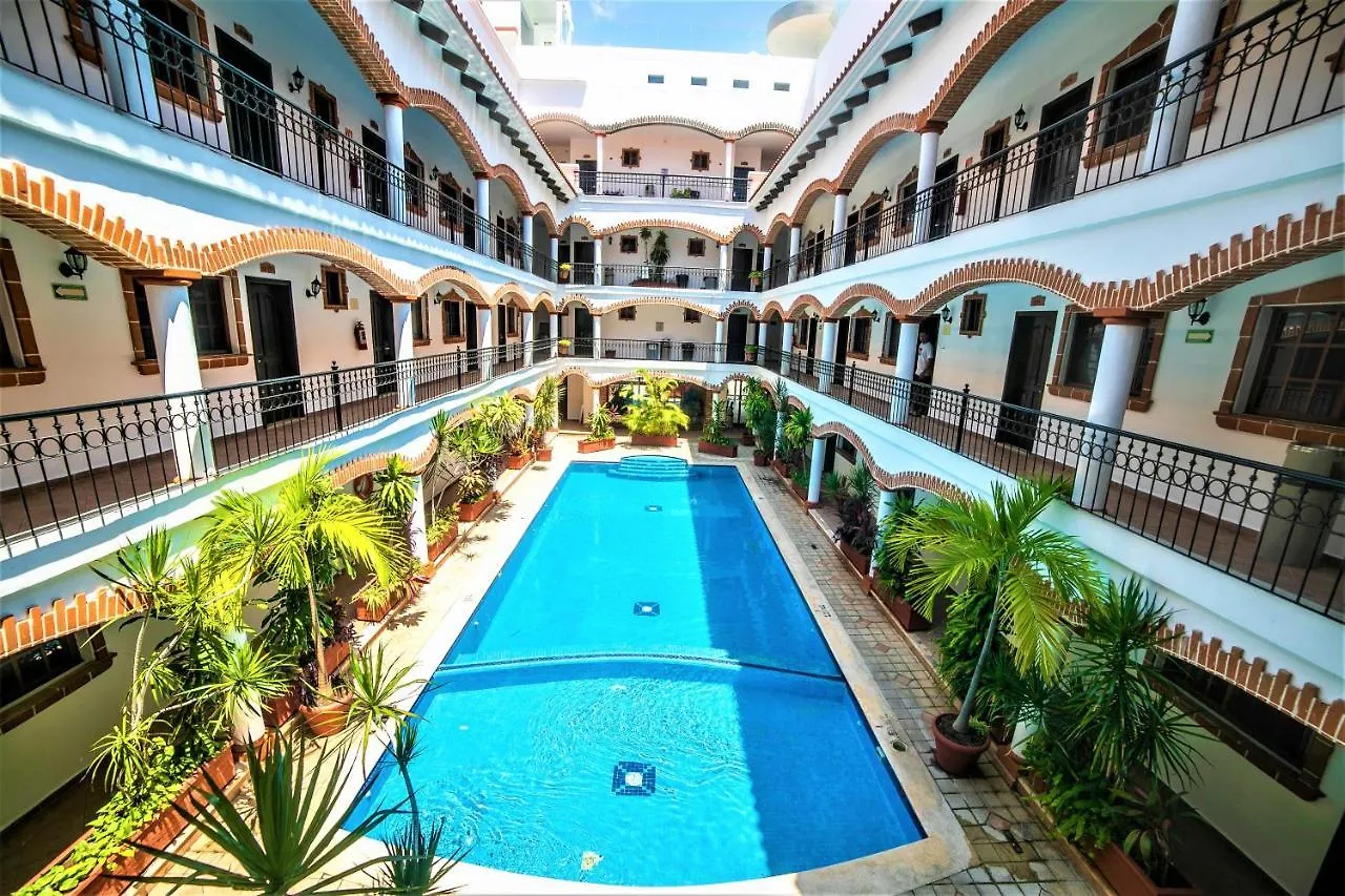 ***  Hotel Colonial Playa Del Carmen Messico